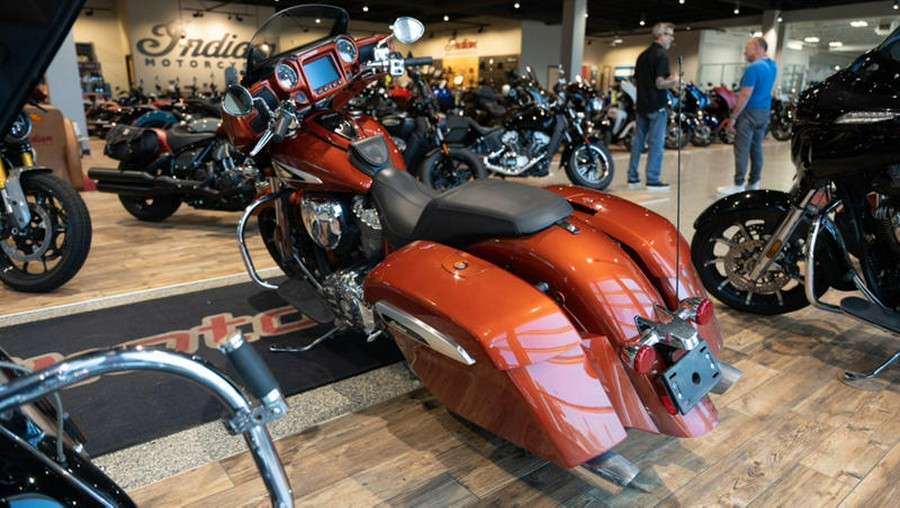 2019 Indian Motorcycle® Chieftain® Limited Icon Series Burnt Orange Metallic