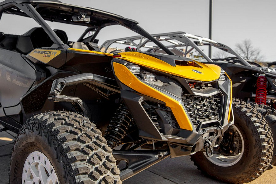 2025 Can-Am® Maverick R X RS with Smart-Shox