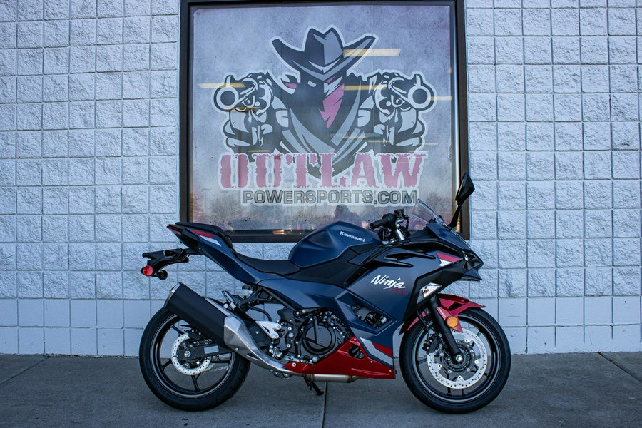 2026 Kawasaki Ninja® 500 ABS Metallic Matte Twilight Blue