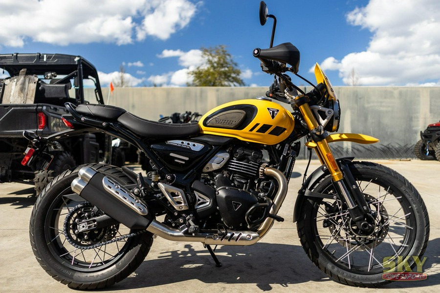 2026 Triumph Scrambler 400 XC