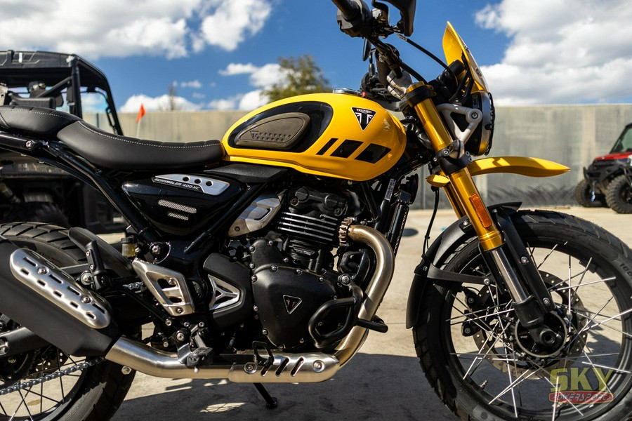 2026 Triumph Scrambler 400 XC