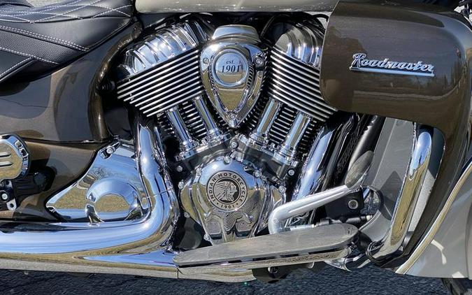 2023 Indian Motorcycle® Roadmaster® Bronze Pearl Metallic / Silver Metallic