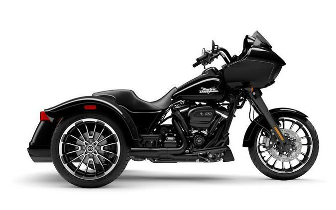 2024 Harley-Davidson® FLTRT - Road Glide® 3