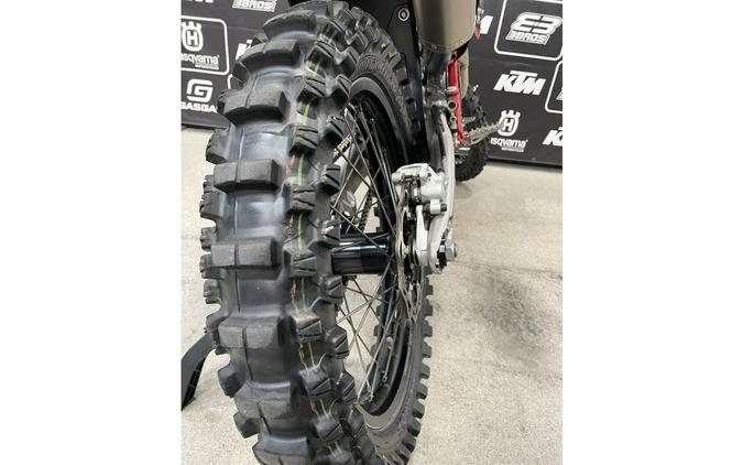 2022 GASGAS MC 450F Troy Lee Designs