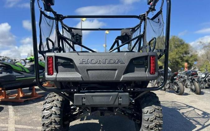 2025 Honda® Pioneer 1000-5 Deluxe