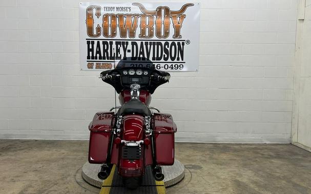 2017 Harley-Davidson FLHX - Street Glide
