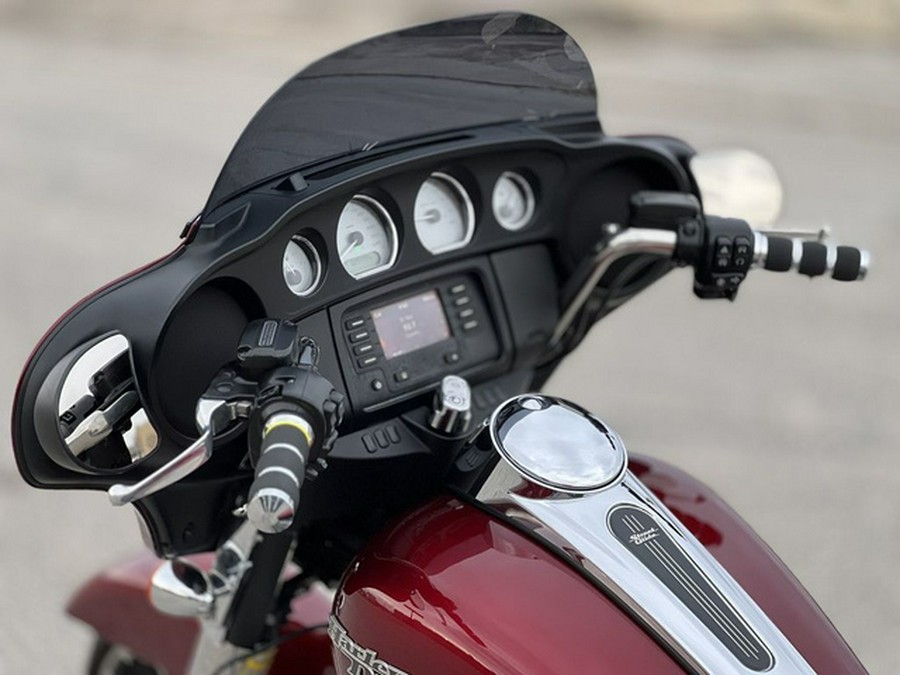 2017 Harley-Davidson FLHX - Street Glide