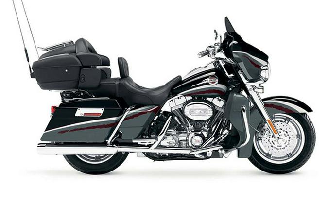 2006 Harley-Davidson FLHTCUSE - Ultra Classic Electra Glide Screamin'