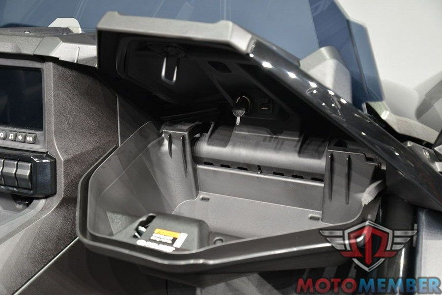 2025 Polaris Slingshot® SLR (AutoDrive)