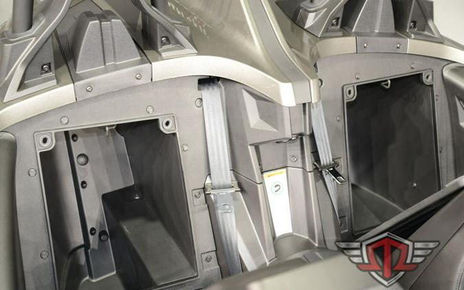 2025 Polaris Slingshot® SLR (AutoDrive)