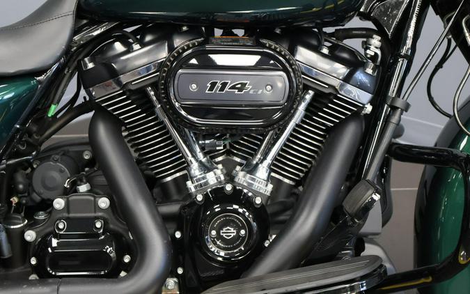 2021 Harley-Davidson® Street Glide® Special Snake Venom - Black Finish