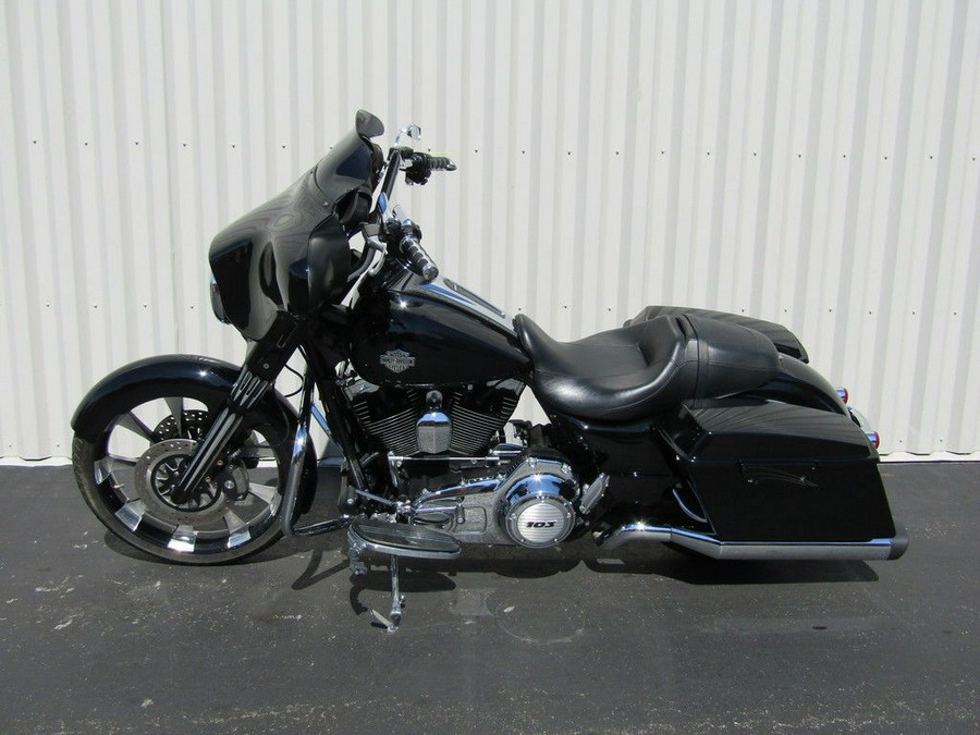 2012 Harley-Davidson® FLHX - Street Glide®