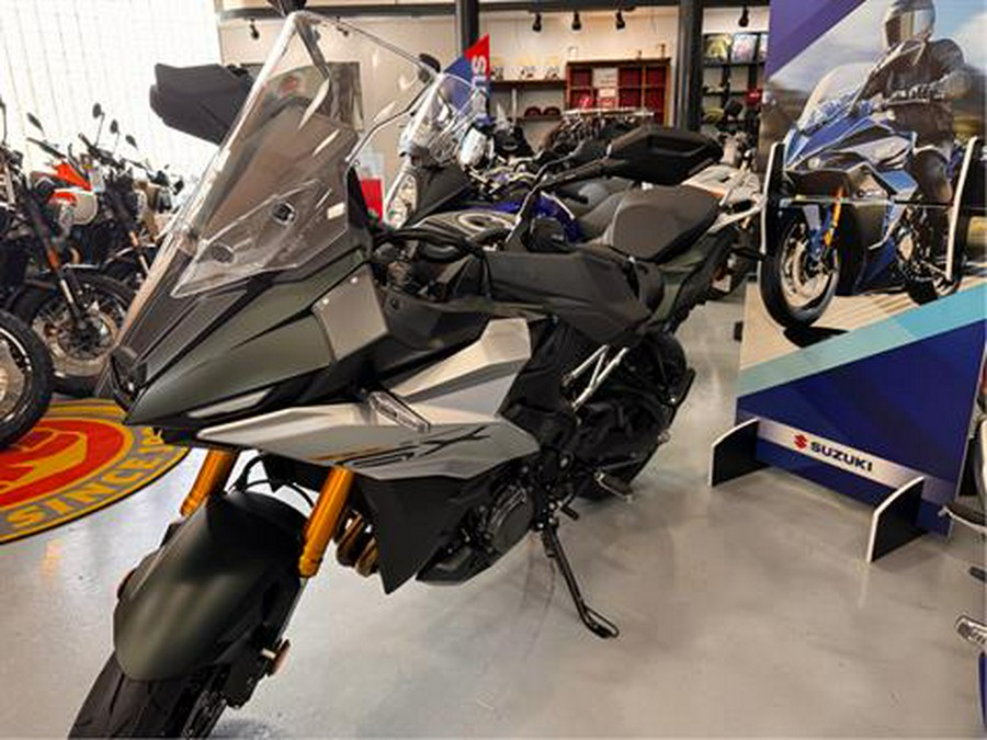 2024 Suzuki GSX-S1000GX+