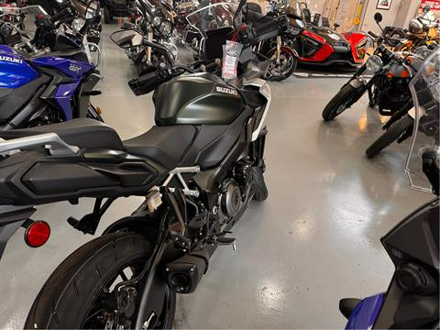 2024 Suzuki GSX-S1000GX+