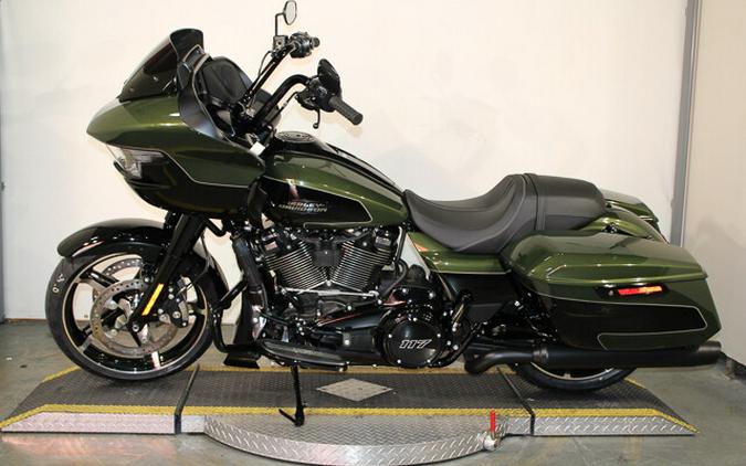 New 2026 Harley-Davidson Road Glide Grand American Touring FLTRX Motorcycle For Sale In Miami, Florida