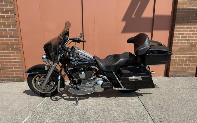 Harley-Davidson® Road King® Vivid Black