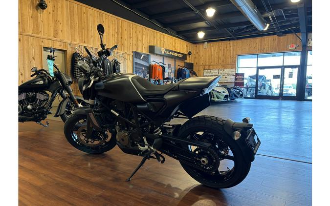 2019 SVARTPILEN 701 - Husqvarna Motorcycles