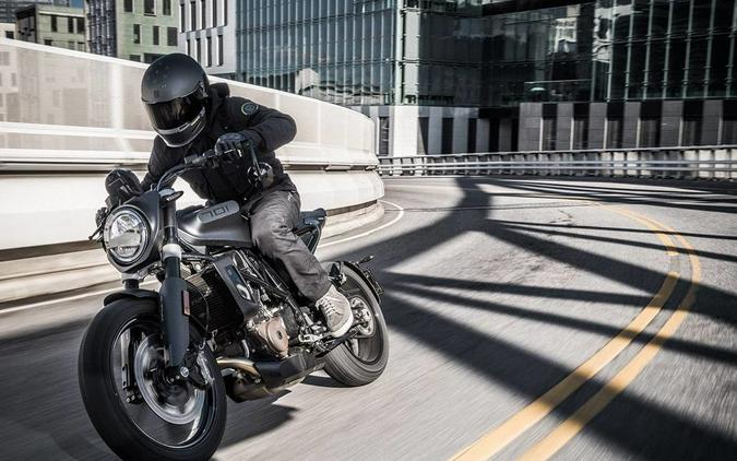 2019 SVARTPILEN 701 - Husqvarna Motorcycles