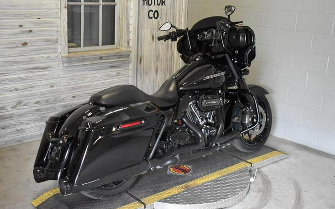 2019 Harley-Davidson® FLHXS - Street Glide® Special