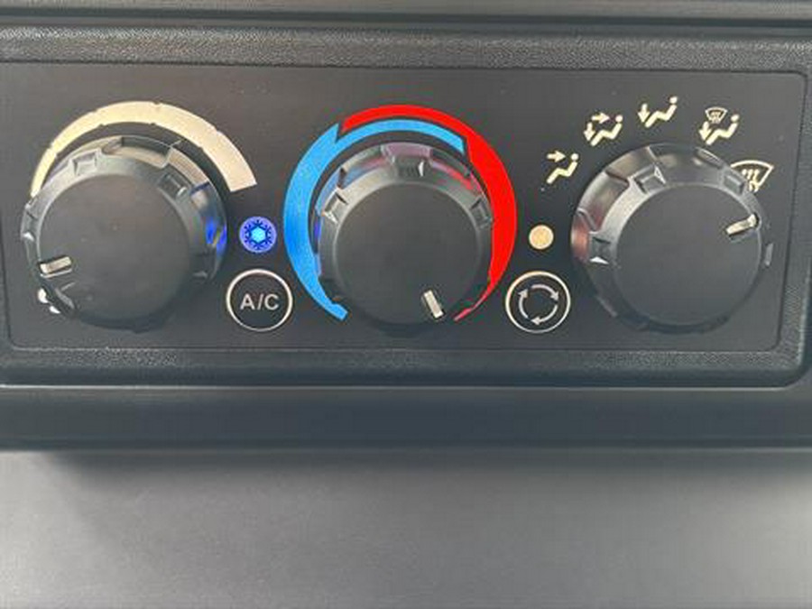 2026 Can-Am Defender MAX Lone Star CAB HD11