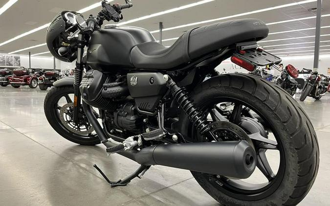 2021 Moto Guzzi V7 Stone E5