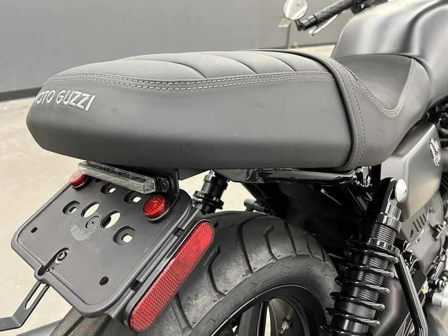 2021 Moto Guzzi V7 Stone E5