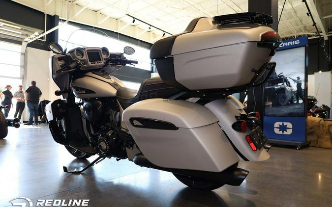 2023 Indian Motorcycle® Roadmaster® Dark Horse® Silver Quartz Smoke