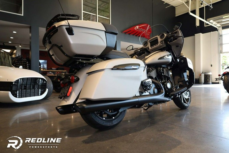 2023 Indian Motorcycle® Roadmaster® Dark Horse® Silver Quartz Smoke