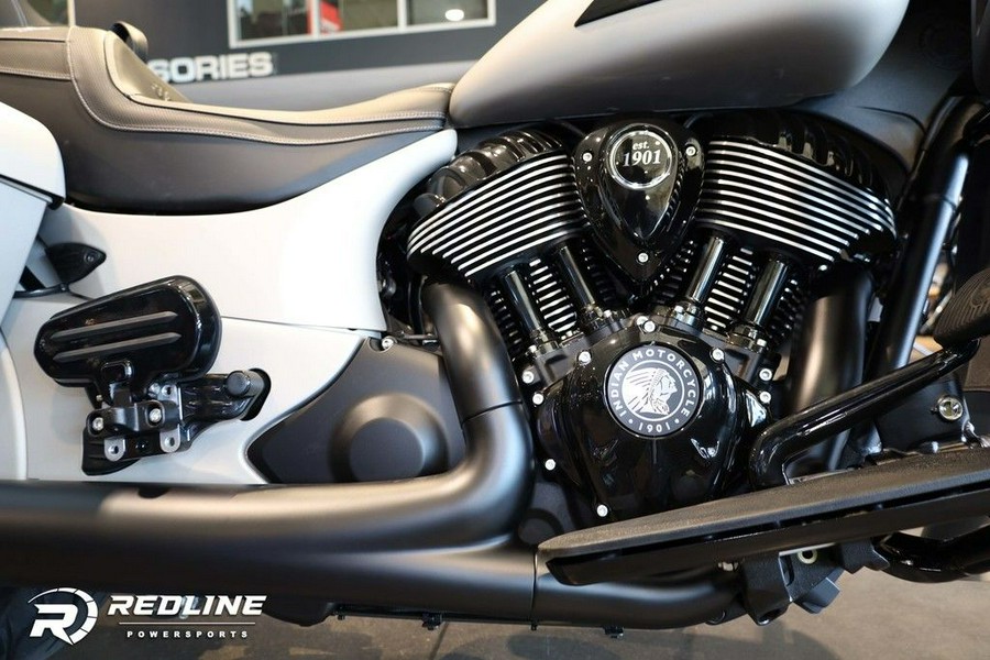 2023 Indian Motorcycle® Roadmaster® Dark Horse® Silver Quartz Smoke