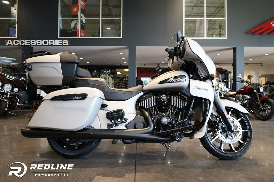 2023 Indian Motorcycle® Roadmaster® Dark Horse® Silver Quartz Smoke