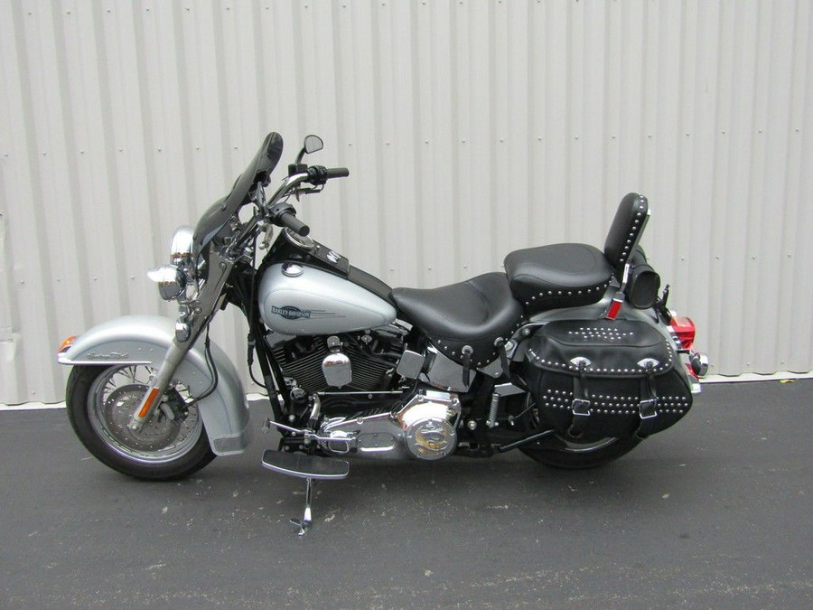 2005 Harley-Davidson® FLSTC - Heritage Softail® Classic