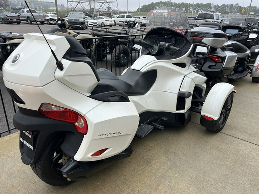 2018 Can-Am Spyder RT 6-Speed Semi-Automatic With Reverse (SE
