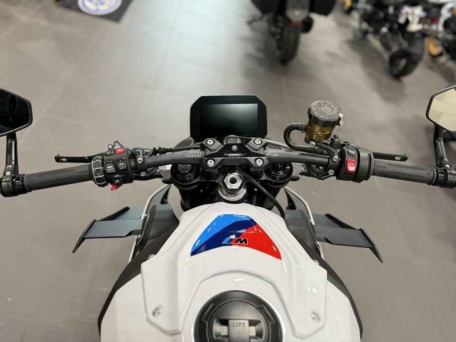 2026 BMW M 1000 R