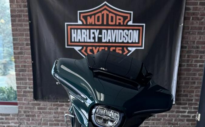 2024 Harley-Davidson Street Glide FLHX Alpine Green
