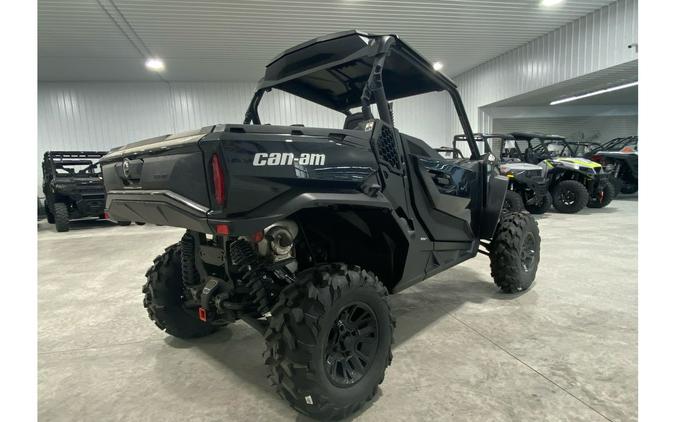 2023 Can-Am SSV COM XT 64 1000R BK 23