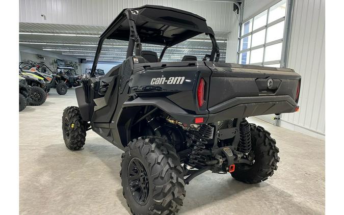 2023 Can-Am SSV COM XT 64 1000R BK 23