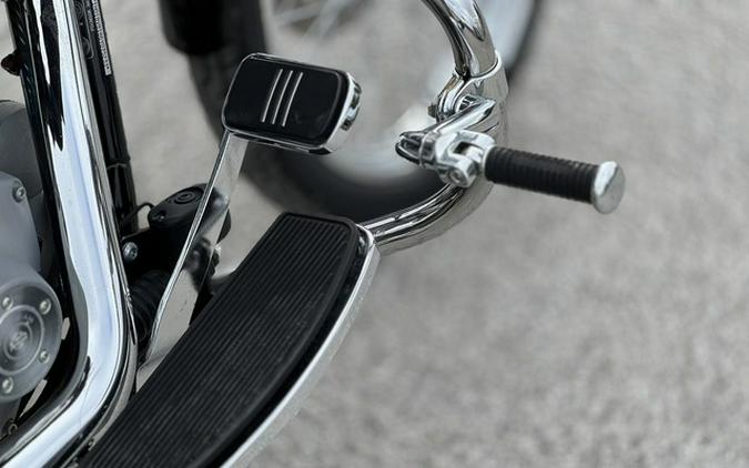 2006 Harley-Davidson Softail FXST - Standard