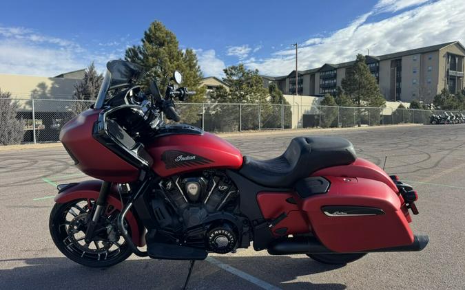 2024 Indian Challenger Dark Horse