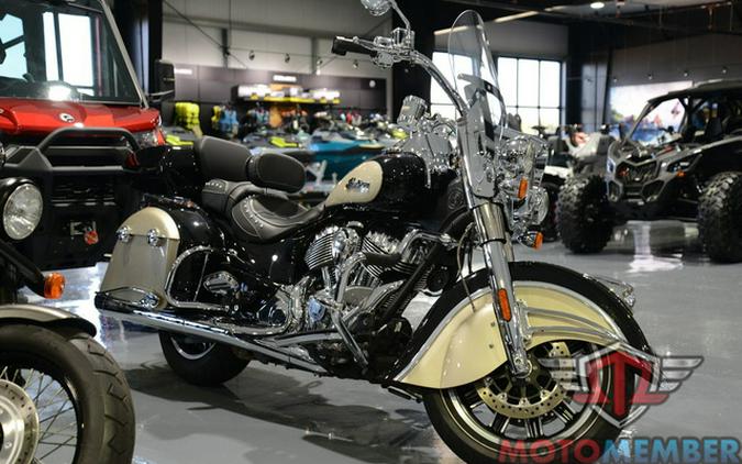 2022 Indian Springfield Black Metallic/Dirt Track Tan