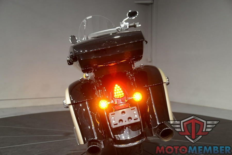 2022 Indian Springfield Black Metallic/Dirt Track Tan