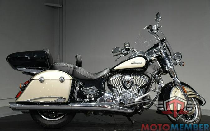 2022 Indian Springfield Black Metallic/Dirt Track Tan