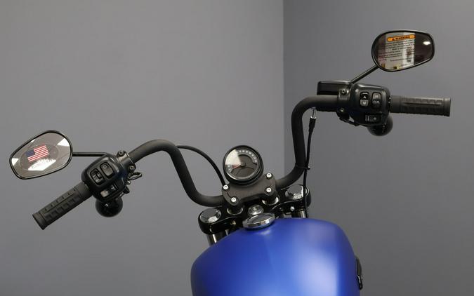 2026 Harley-Davidson® Street Bob® Aurora Blue Denim Chrome Cast Wheels
