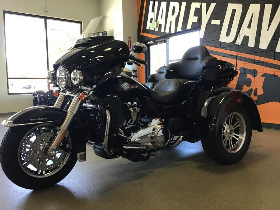 2023 Harley-Davidson® FLHTCUTG - Tri Glide® Ultra