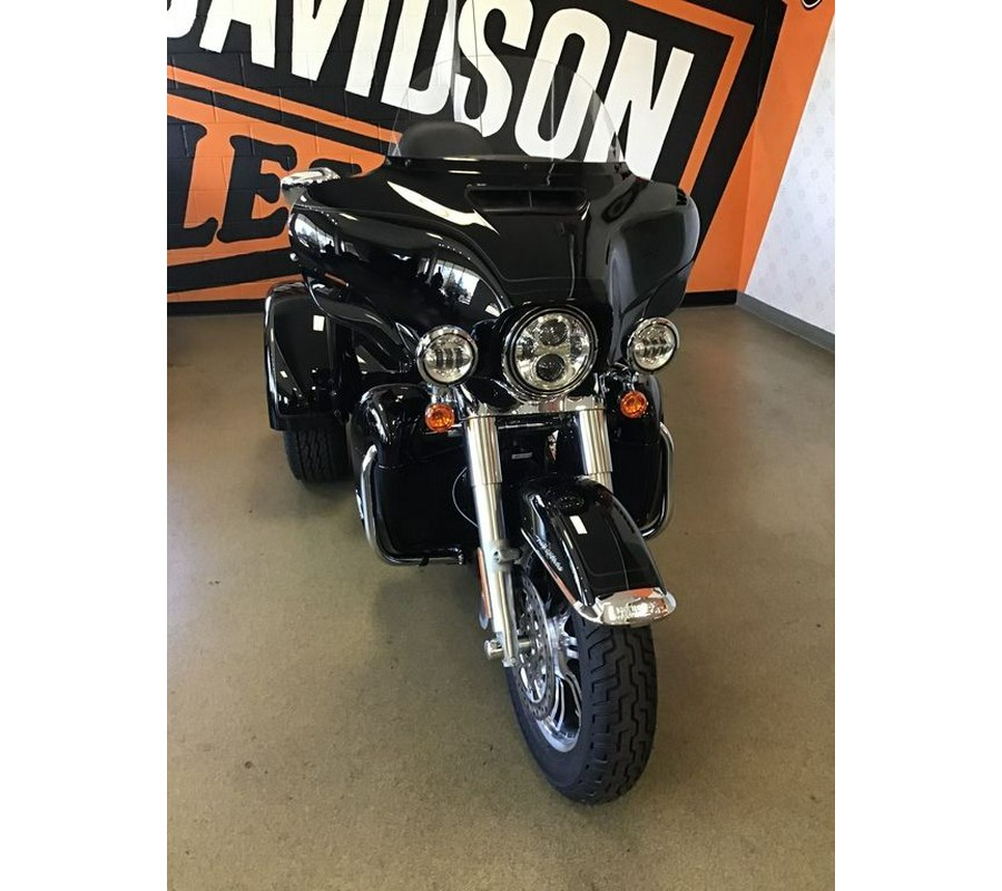 2023 Harley-Davidson® FLHTCUTG - Tri Glide® Ultra