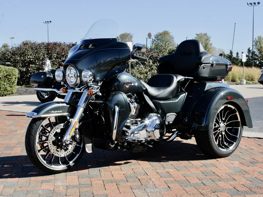 New 2025 Harley-Davidson Tri Glide Ultra FLHTCUTG Trike For Sale In Sunbury, OH
