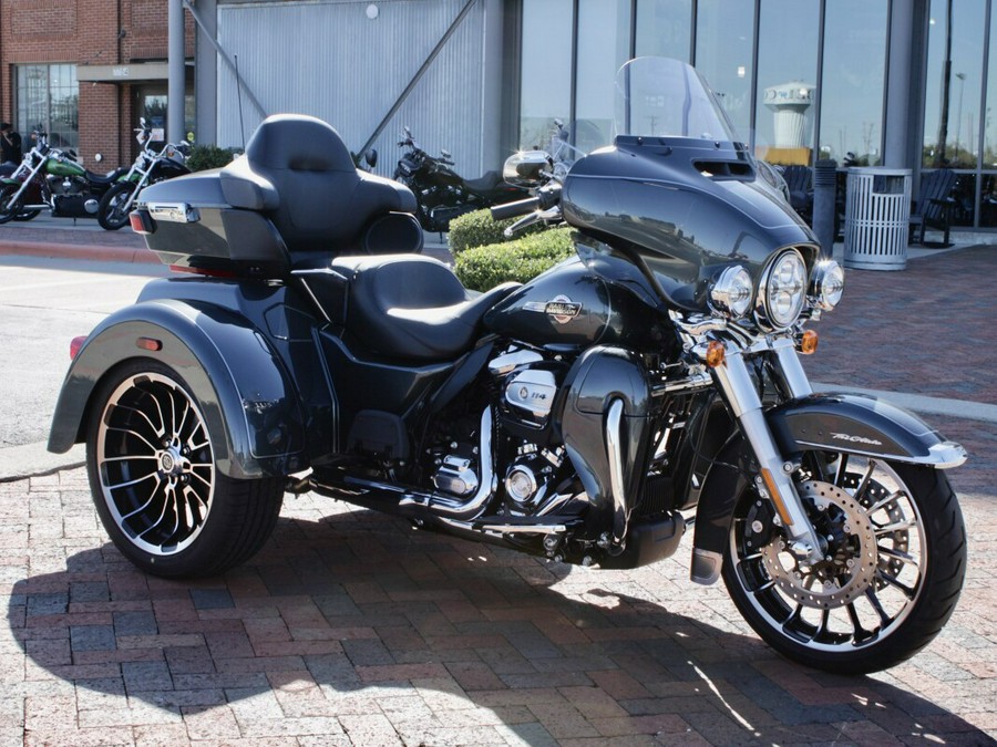 New 2025 Harley-Davidson Tri Glide Ultra FLHTCUTG Trike For Sale In Sunbury, OH