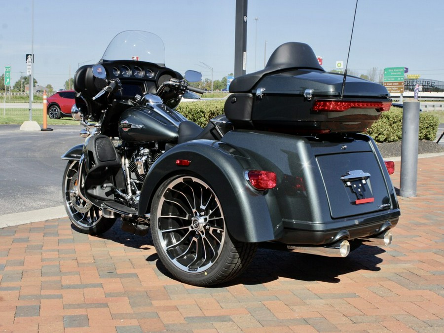 New 2025 Harley-Davidson Tri Glide Ultra FLHTCUTG Trike For Sale In Sunbury, OH