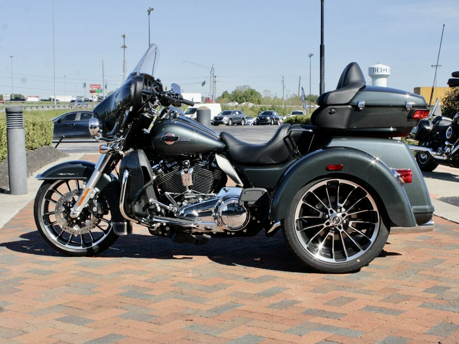 New 2025 Harley-Davidson Tri Glide Ultra FLHTCUTG Trike For Sale In Sunbury, OH