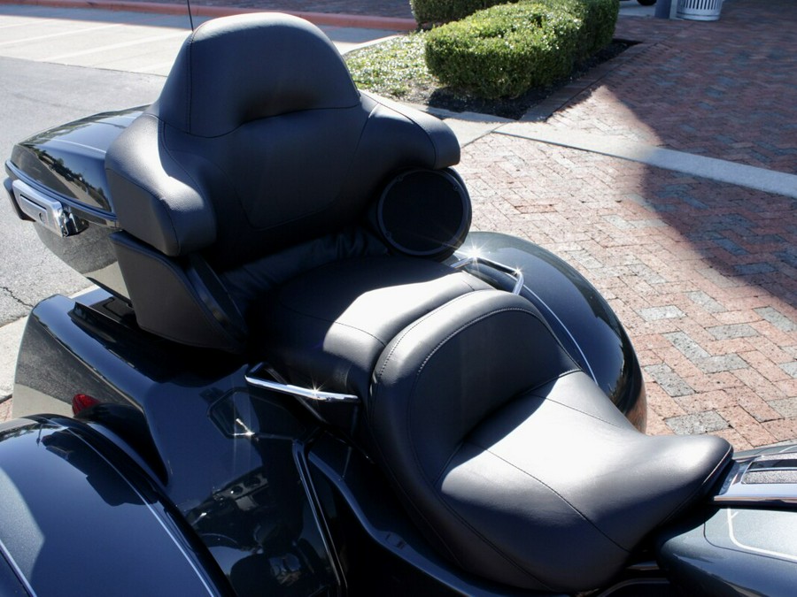 New 2025 Harley-Davidson Tri Glide Ultra FLHTCUTG Trike For Sale In Sunbury, OH