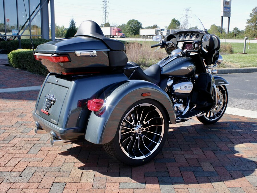 New 2025 Harley-Davidson Tri Glide Ultra FLHTCUTG Trike For Sale In Sunbury, OH